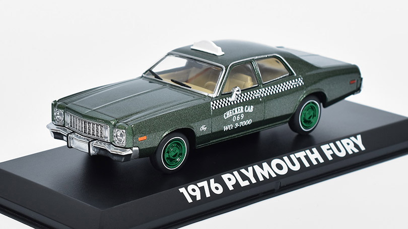 Plymouth Fury Checker Cab 1976 zelené disky - Beverly Hills - 1:43 GreenLight